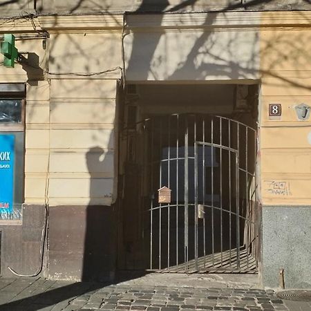Apartment On The Center Of Lviv Exterior foto